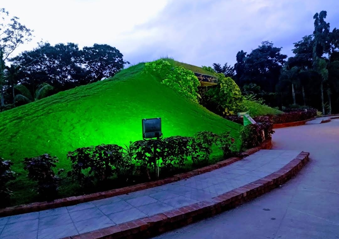 Semmozhi Poonga Botanical Park Chennai Tamilnadu