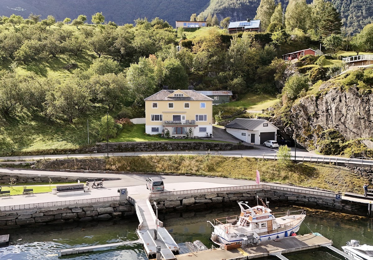 Svingen Guesthouse - Panoramic Fjord Views - Book Direct for best price!