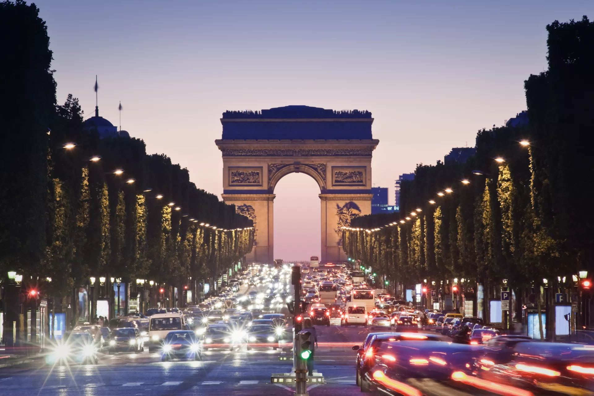Champs-Élysées–Clemenceau